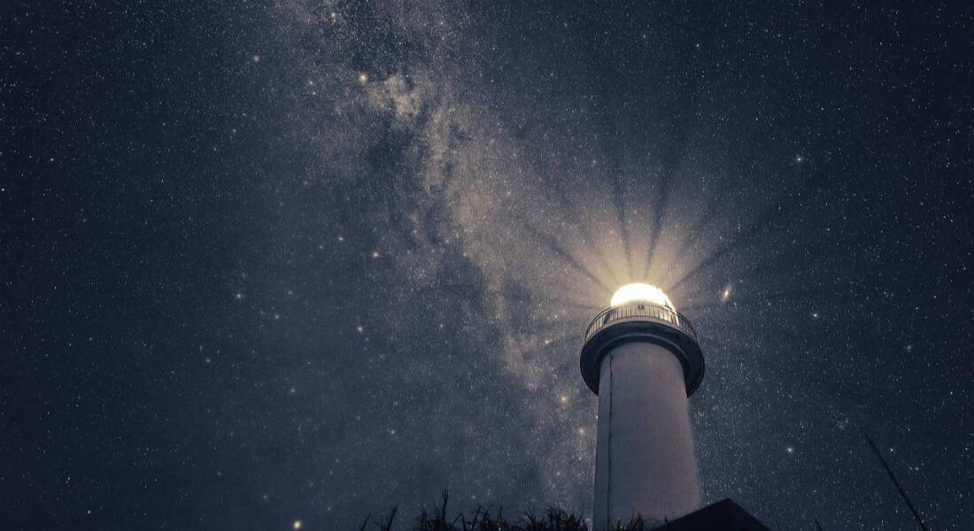 近日,复旦大学赵星、华东师范大学乔利利和欧洲文理科学院院士叶鹰团队在《信息资源管理学报》发表的题为《元宇宙研究与应用综述》一文中,从理论概念、关键技术、应用场景和政策治理四个方面,对元宇宙研究与应用现状和未来进行了述评。 /news/20220803-06-llp1212/72.jpg