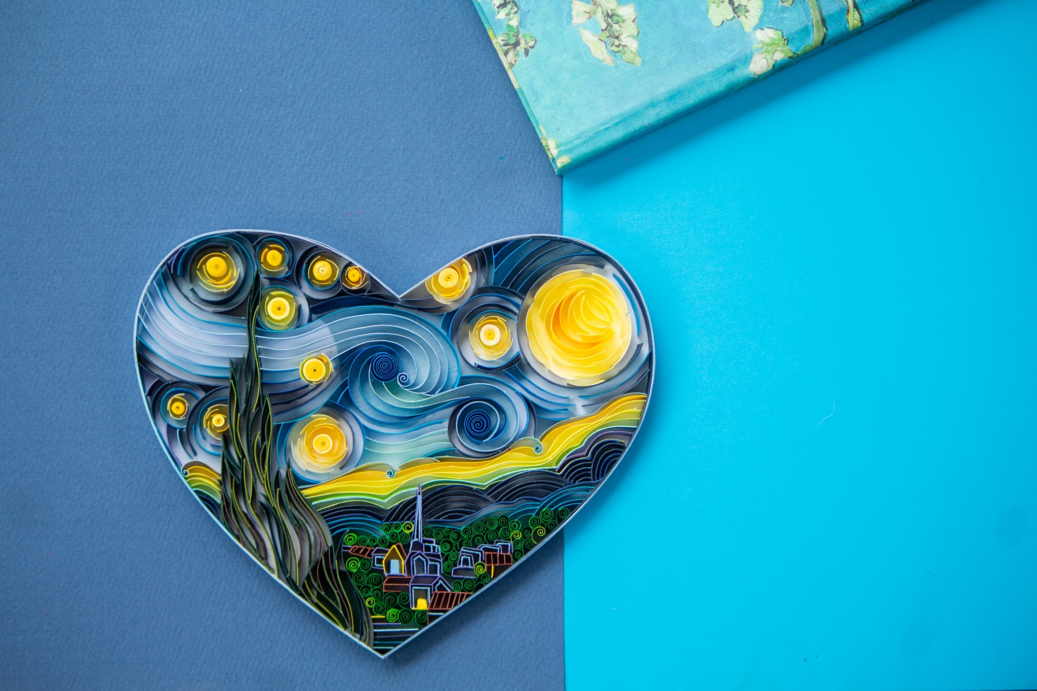 被爱迷住了, 我像星星一样闪闪发光。 我迷失在大自然中。 /nfts/starrylove/starrylove.jpg